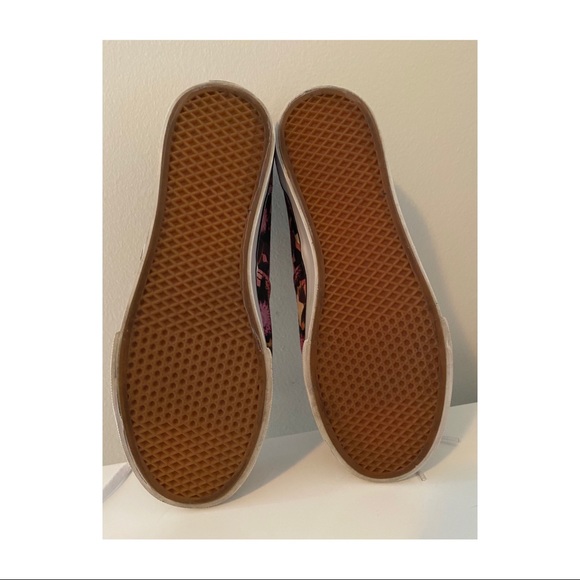 Vans off the Wall canvas floral lace ups shoes - Picture 6 of 7